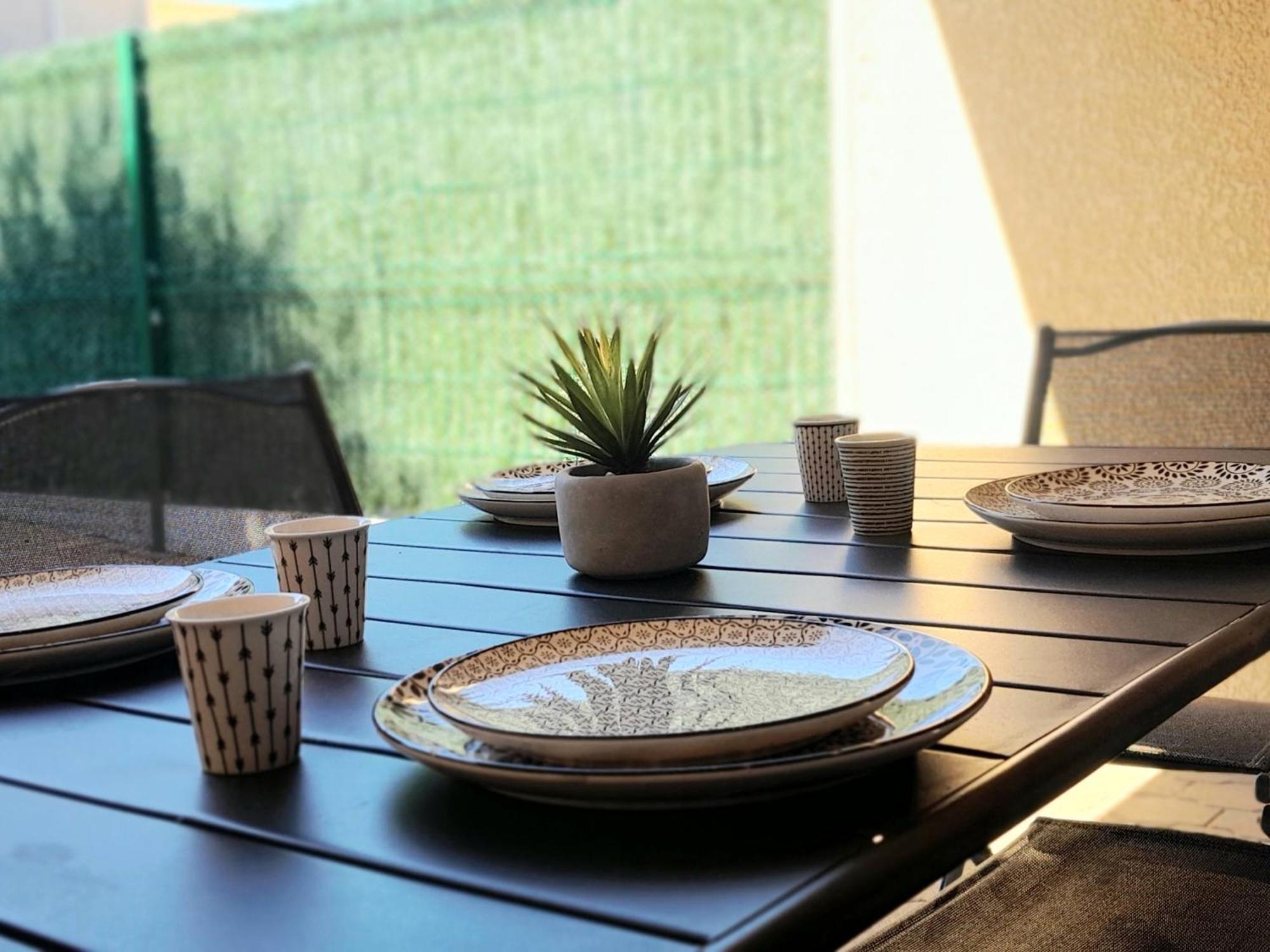 Charmante Villa Patio Avec Terrasse : Proche Plages Et Centre, Ideale Pour 4 Personnes - Fr-1-239-789 Capbreton Exterior foto